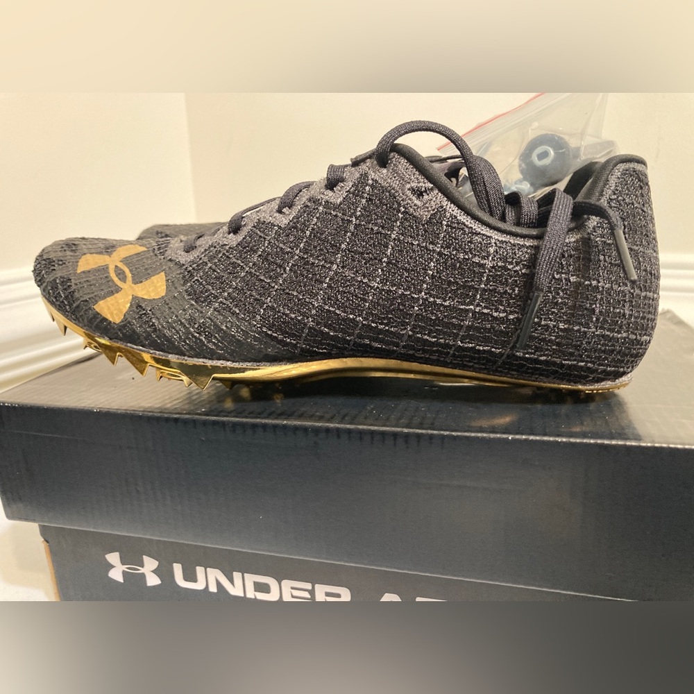 NIB Under Armour Sprint Pro 3 Track Shoes